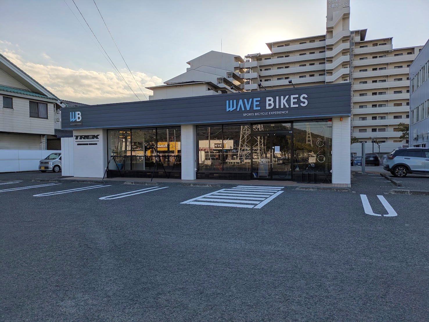 丸亀市土器町 WAVE BIKES丸亀店